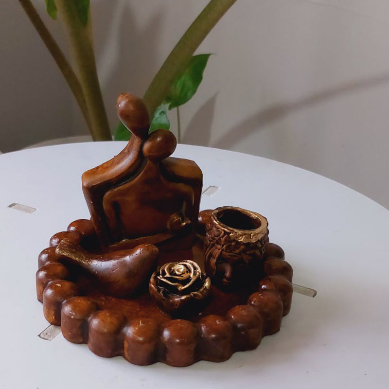 ست دکوری 5 تکه مجسمه آغوش و مرغ آمین طرح چوب